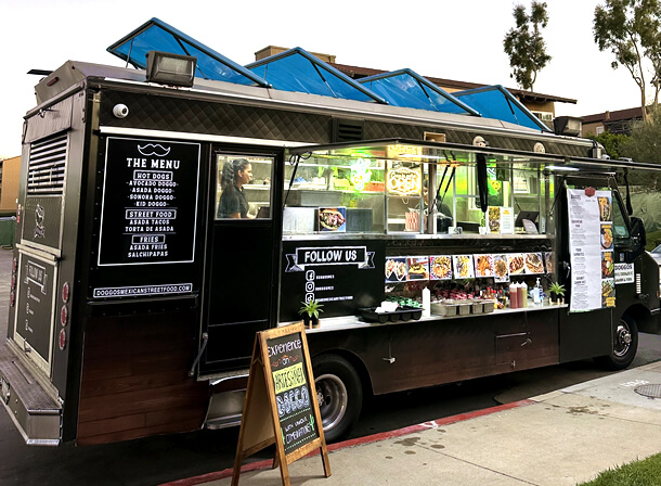 Doggos Caribbean Food Truck